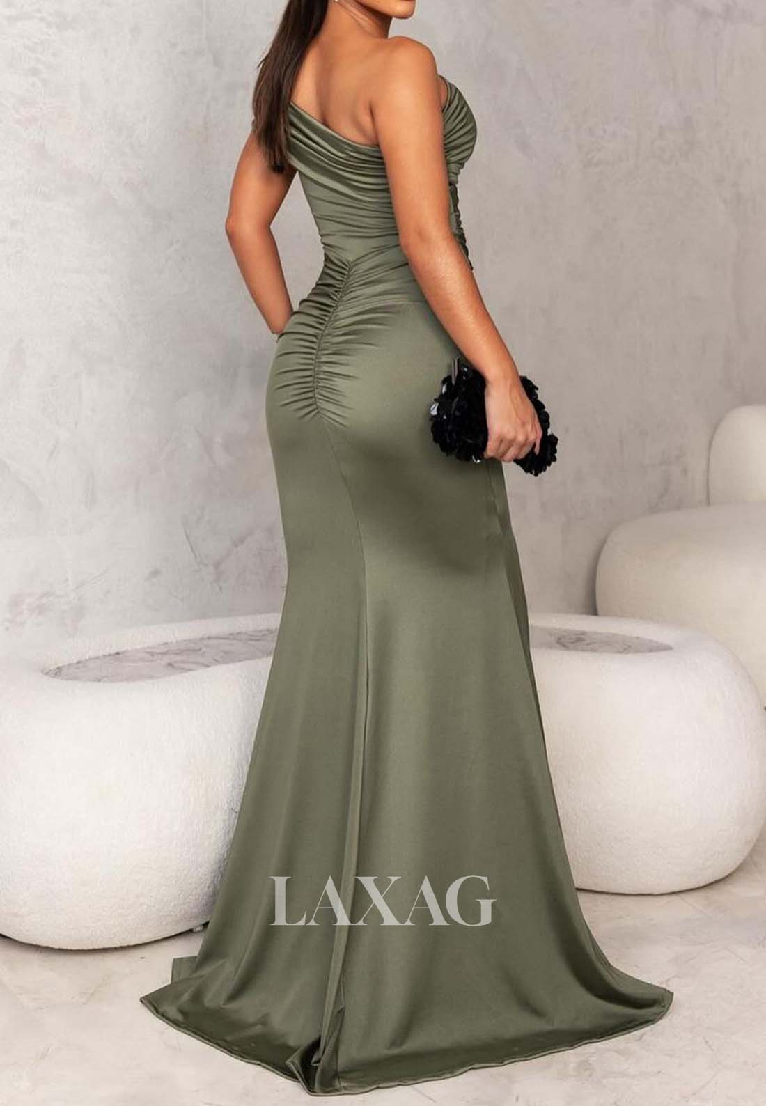 Simple Sleeveless Asymmetrical-Neck Evening Dress Pleated Satin Sweep Train Slit Formal Gowns