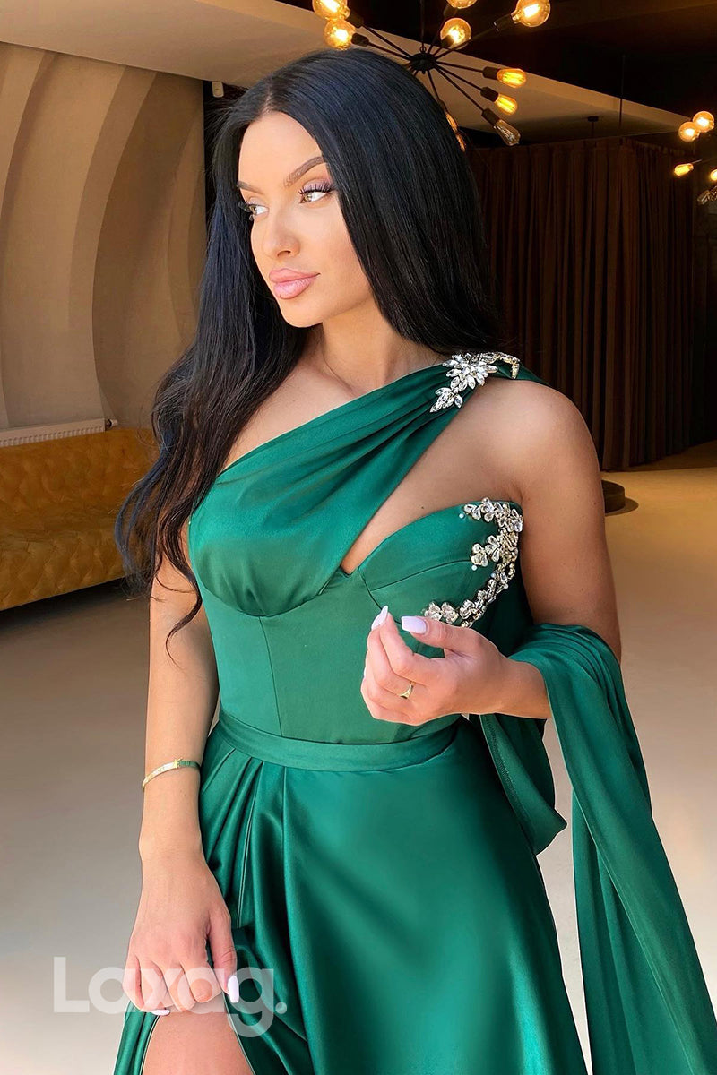 19771 - فستان سهرة طويل بكتف واحد مزين بالخرز وفتحة عند الفخذ