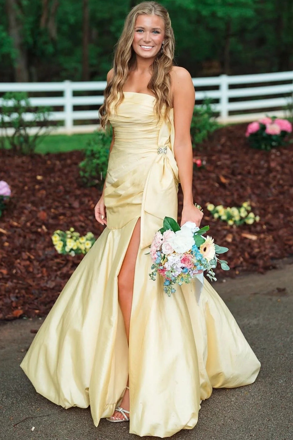 Tube Top Off-Shoulder Sleeveless Satin Pleated Trumpet Mermaid Formal Prom Dress with Slit