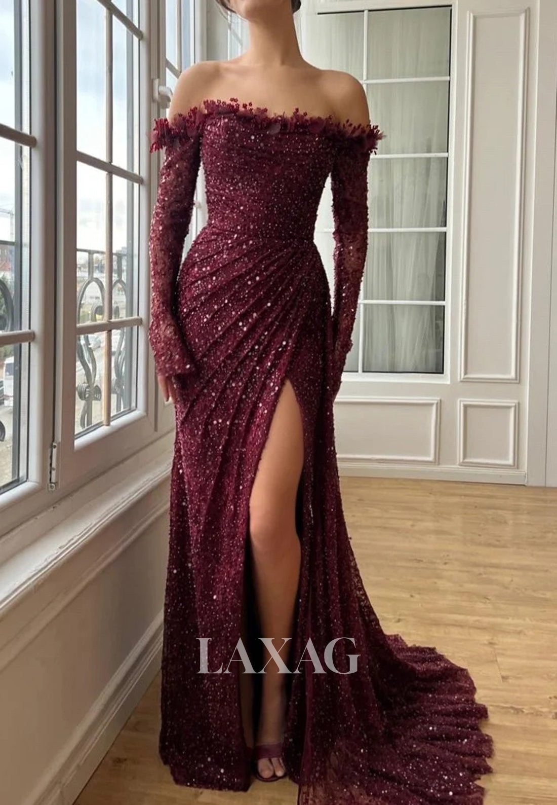 Bateau-Neck Long-Sleeves Pleated Mermmaid Prom Dress Fully Sequined Pleated Slit Evening Gowns