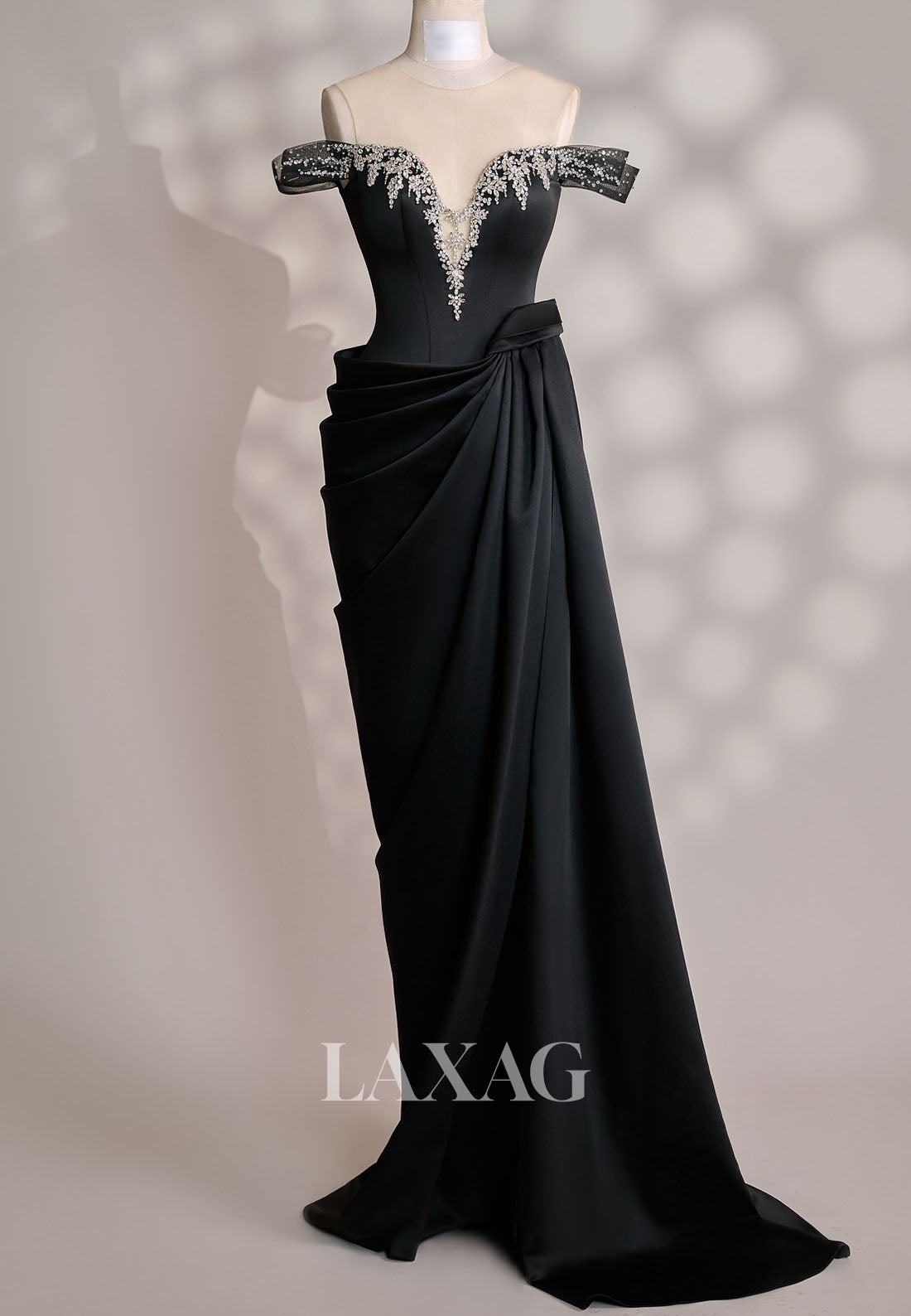 Sweetheart V-Neck Sleeveless Pleated Satin Formal Gowns Rhinestone Beaded Mermaid Evening Dress