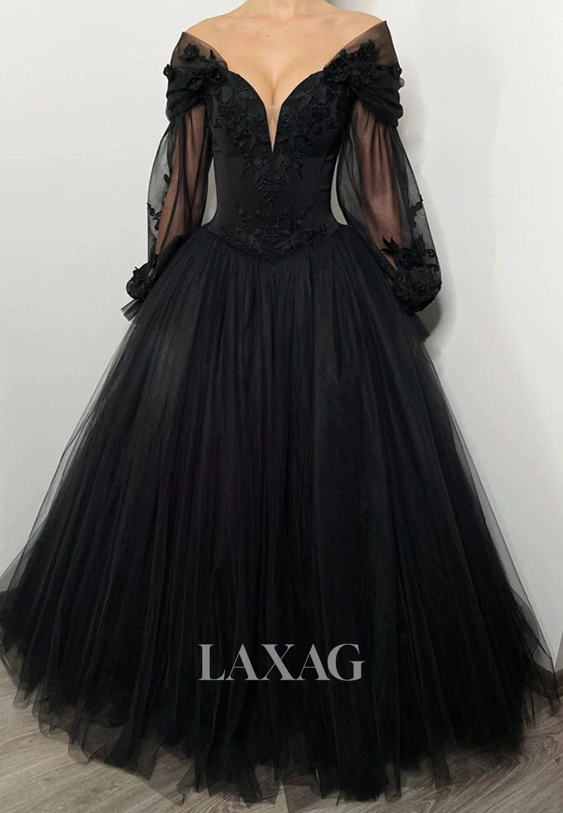 Off-Shoulder Applique Pleated Tulle Formal Gowns V-Neck Long-Sleeves A-Line Wedding Dress