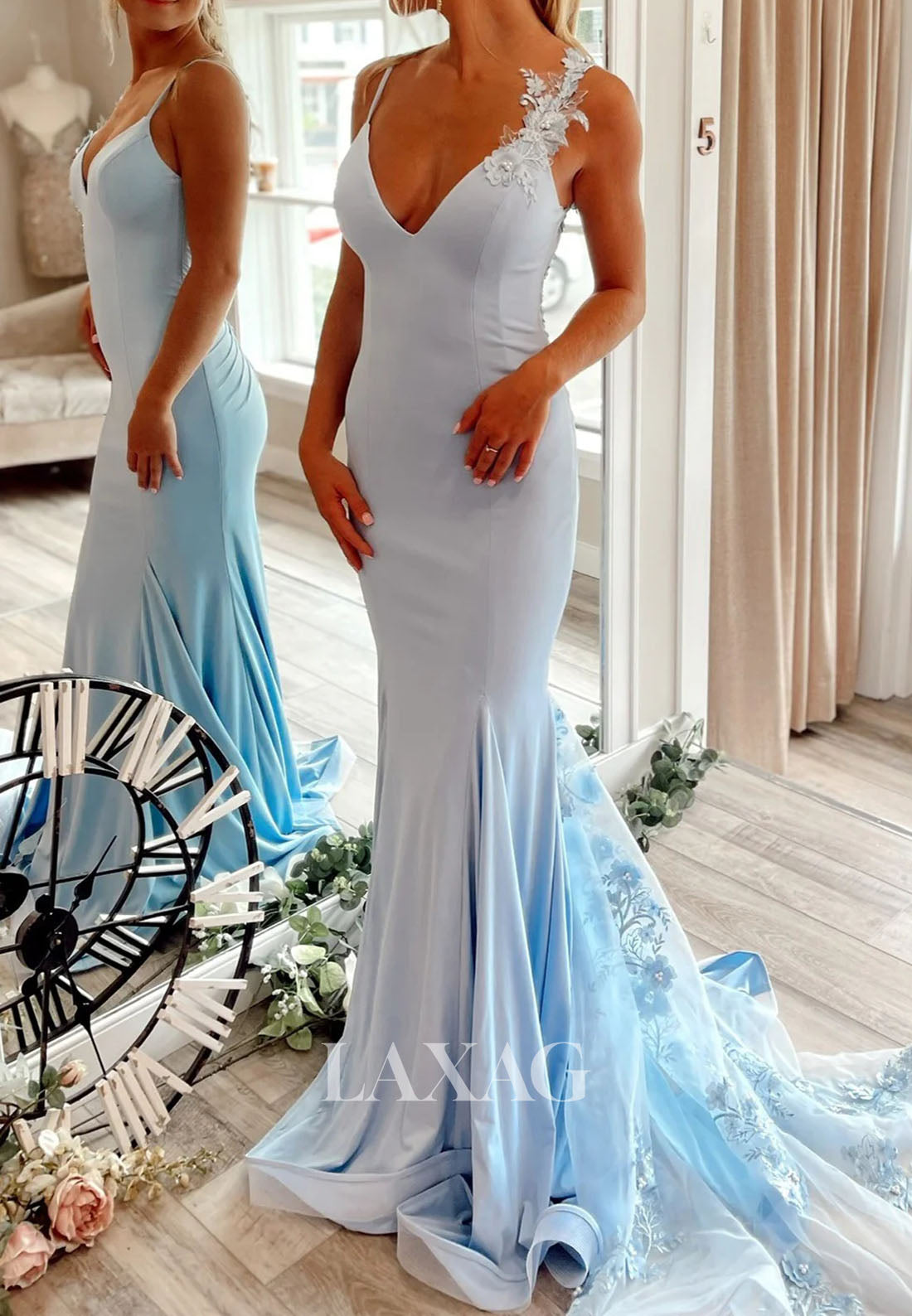 V-Neck Spaghetti Straps Sleeveless Sequined Applique Pleated Satin Mermaid Prom Dress with Train