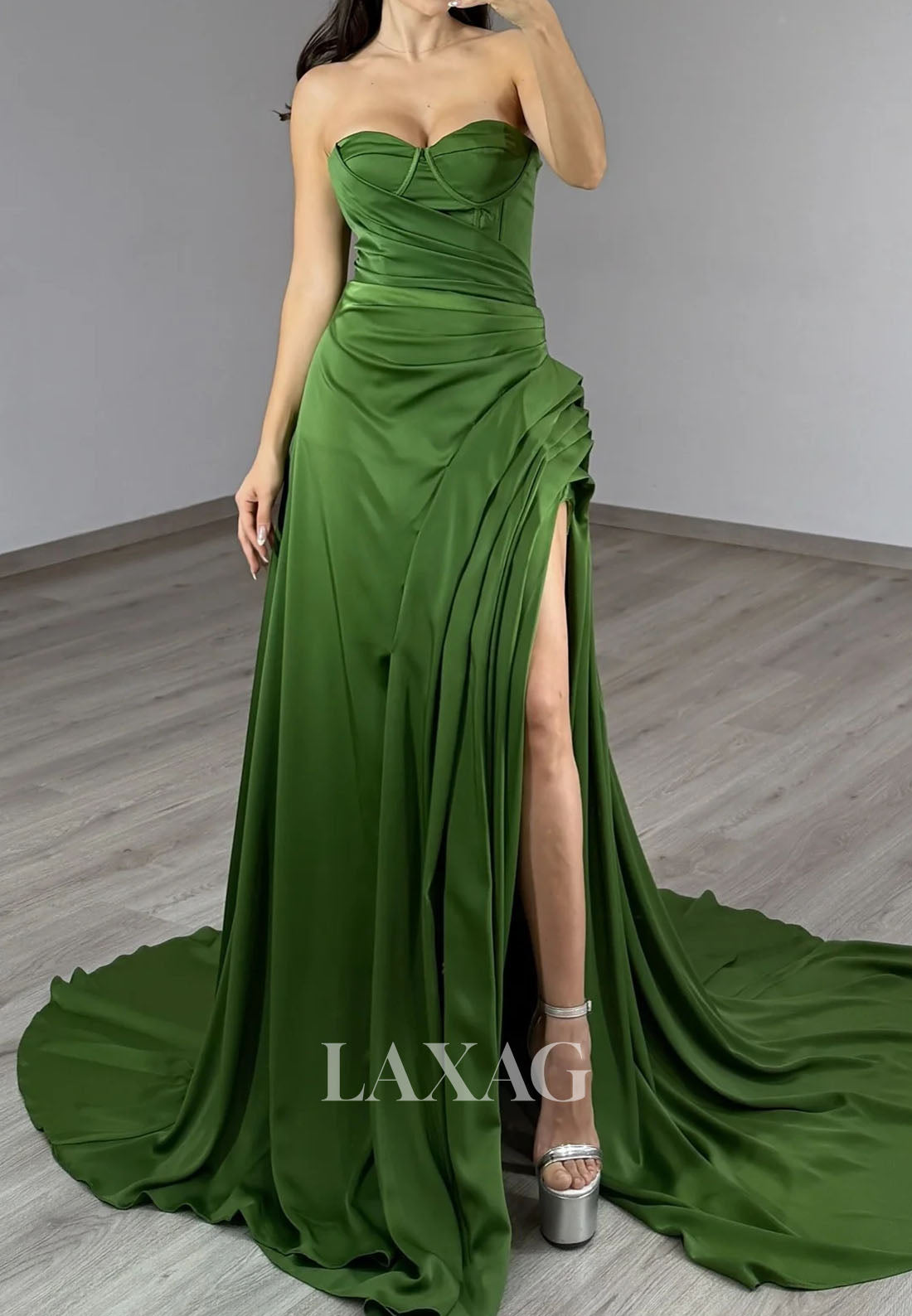 Sweetheart Off-Shoulder Sleeveless A-Line Prom Dress Pleated Satin High Slit Party Gowns with Train