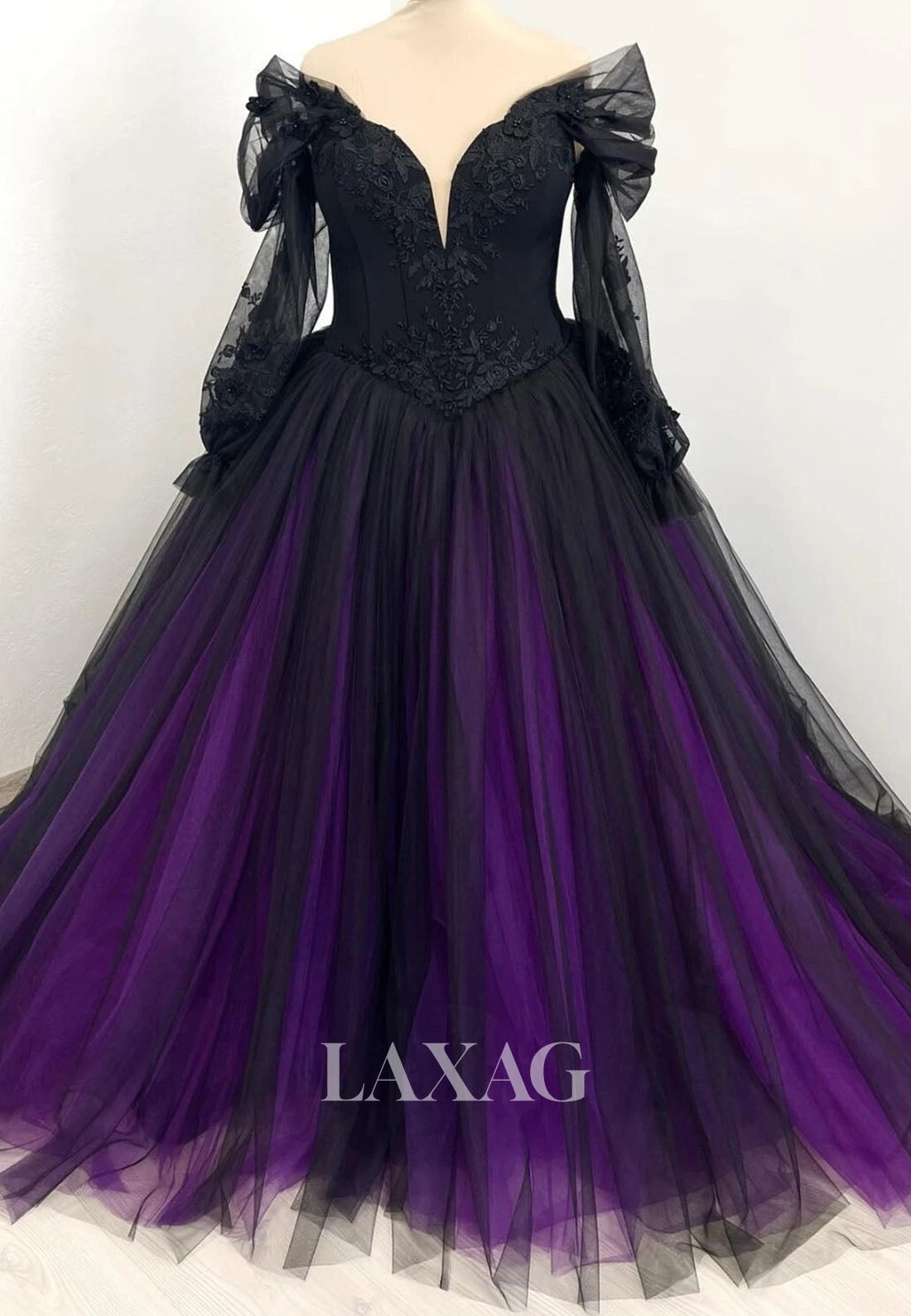 Deep V-Neck Off-Shoulder A-Line Wedding Dress Long-Sleeves Applique Pleated Tulle Formal Gowns