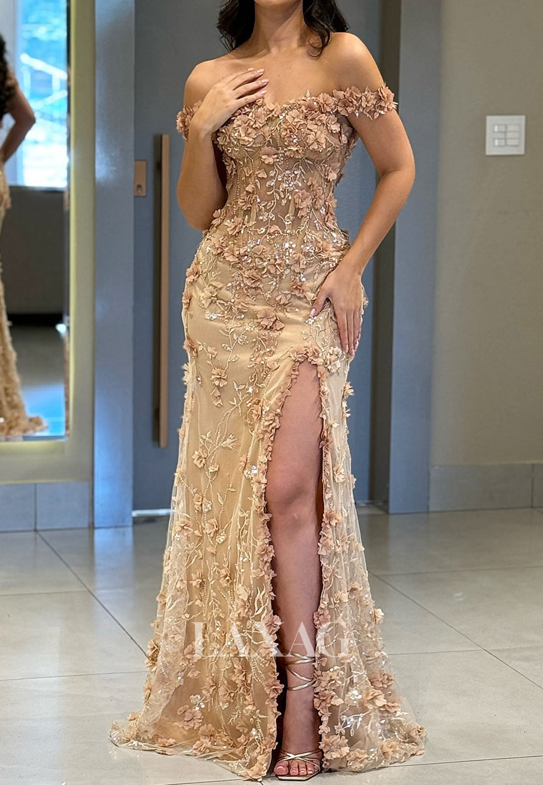 Bateau-Neck Floral Embellished Mermaid Prom Dress Sleeveless Sequined Tulle Party Gowns