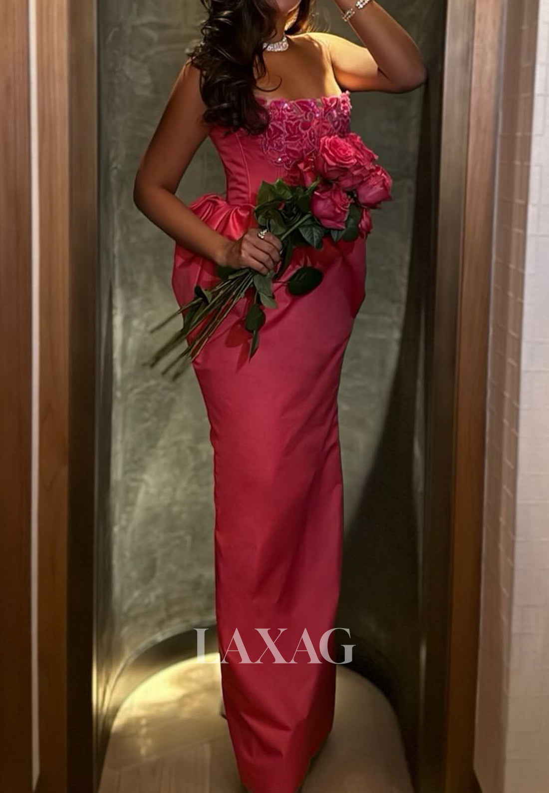 Tube Top Sleeveless Mermaid Evening Dress Sequined Applique Satin Pleated Formal Gowns