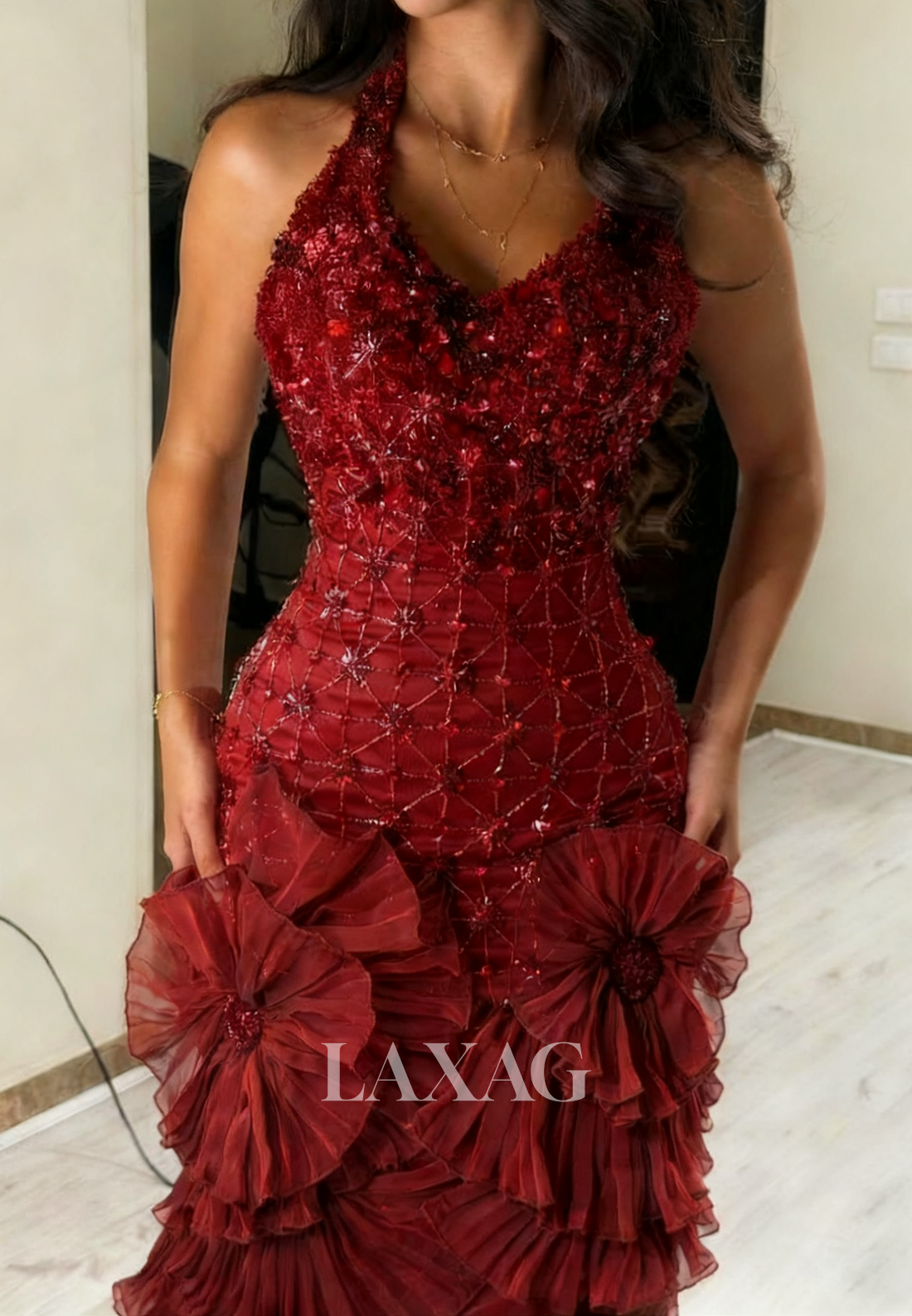 Halter V-Neck Rhinestone Sequined Mermaid Prom Dress Sleeveless Floral Embellished Tulle Party Gowns