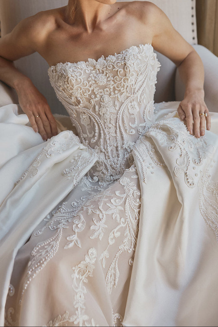 Bateau-Neck Sleeveless Beaded Lace Applique Satin Pleated A-Line Wedding Dress