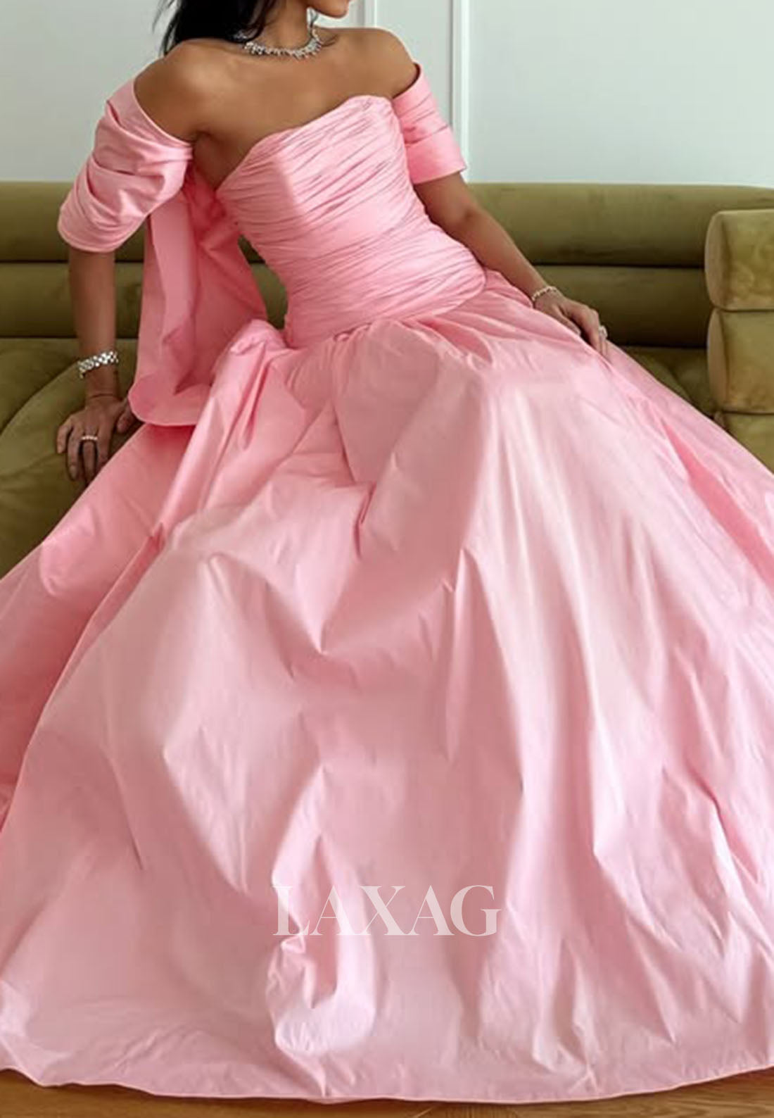 Tube Top Off-Shoulder Floor-Length A-Line Prom Dress Sleeveless Pleated Satin Party Gowns