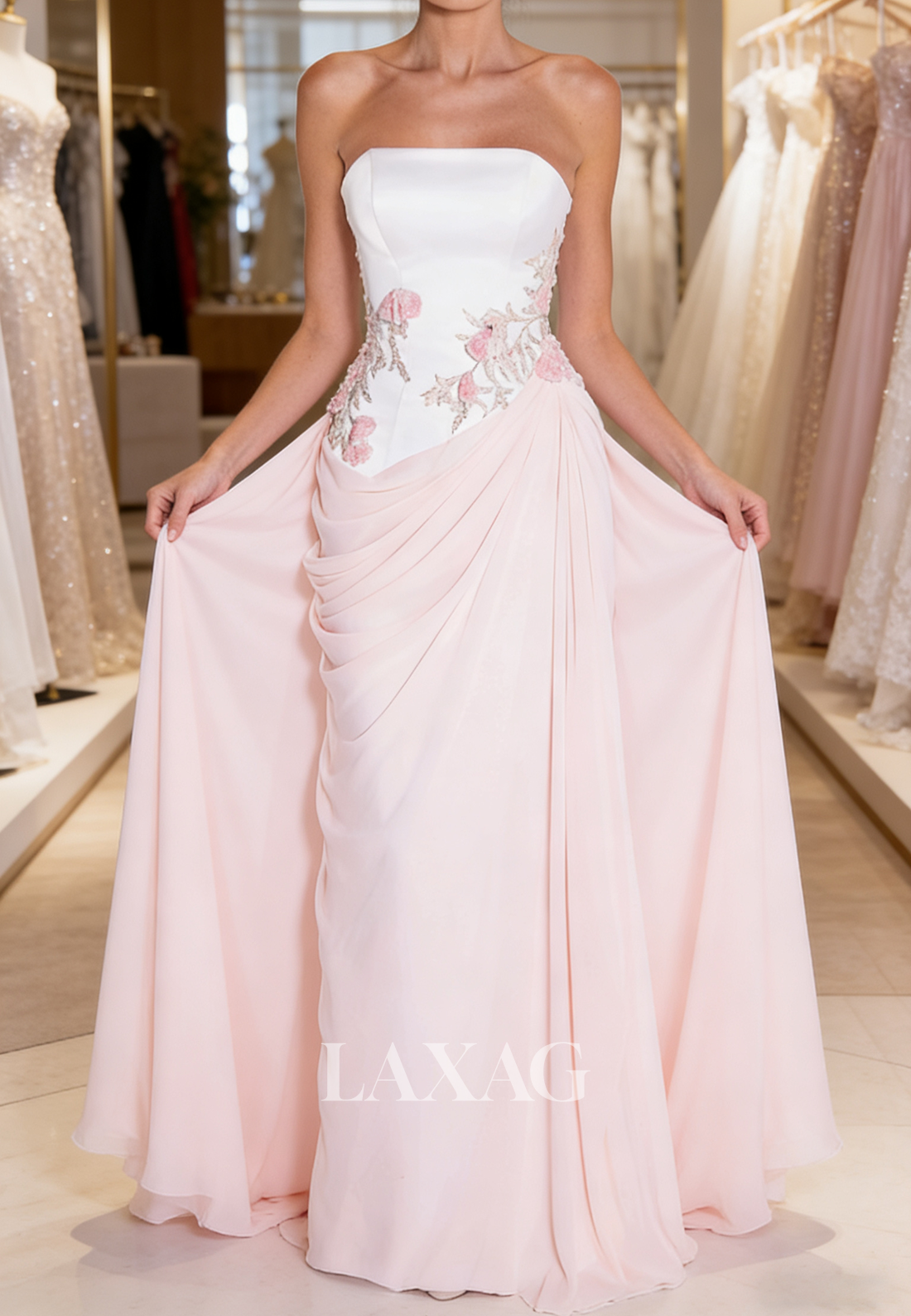 Scoop-Neck Long-Sleeves Fitted Evening Dress Sequined Applique Chiffon Pleated Formal Gowns