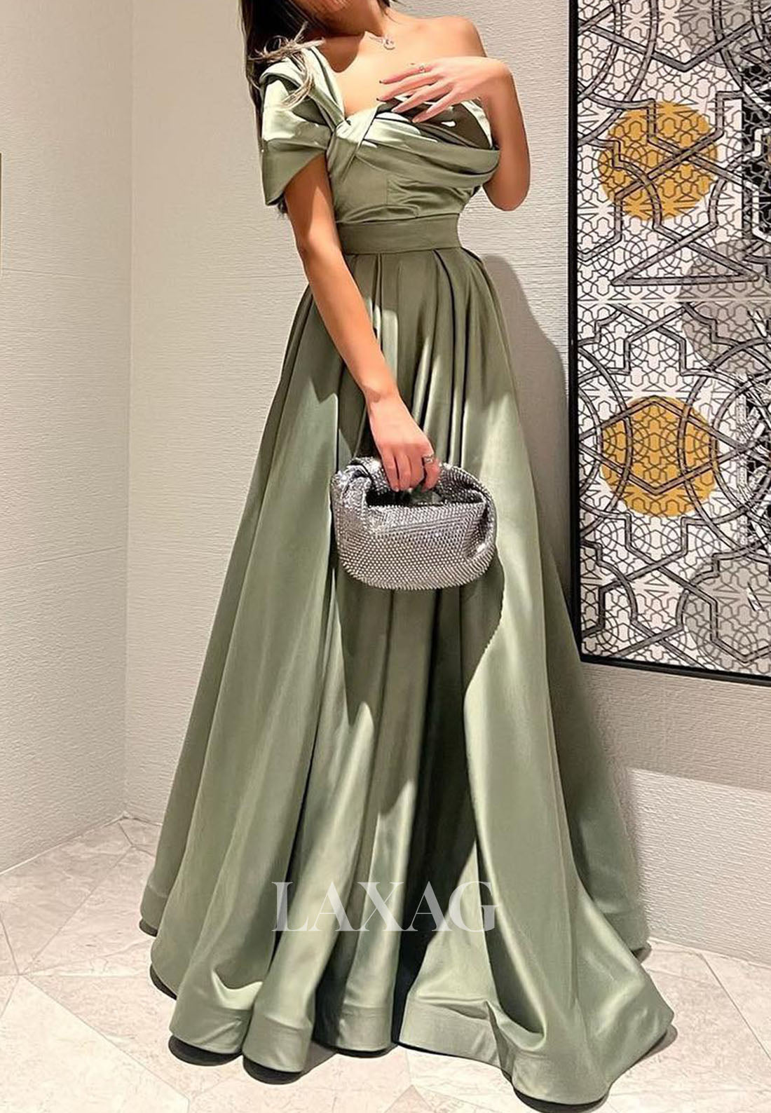 Asymmetrical-Neck Pleated Satin A-Line Prom Dress Simple Sleeveless Floor-Length Party Gowns