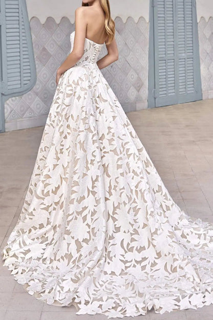 Tube Top Off-Shoulder Sleeveless Lace Pleated A-Line Wedding Dress with Train