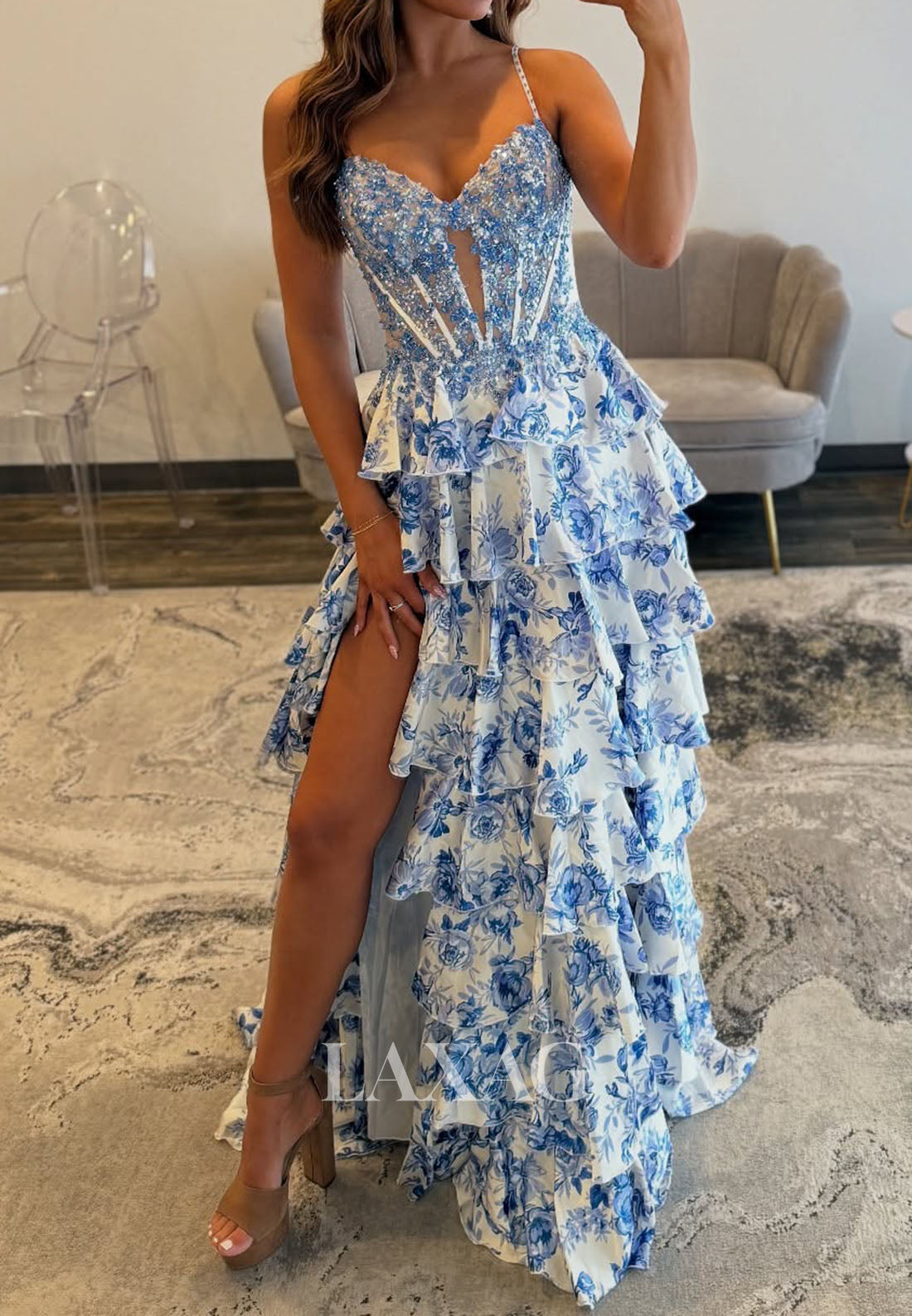 V-Neck Spaghetti Straps Tiered A-Line Prom Dress Sequined Applique Print-Chiffon Party Gowns