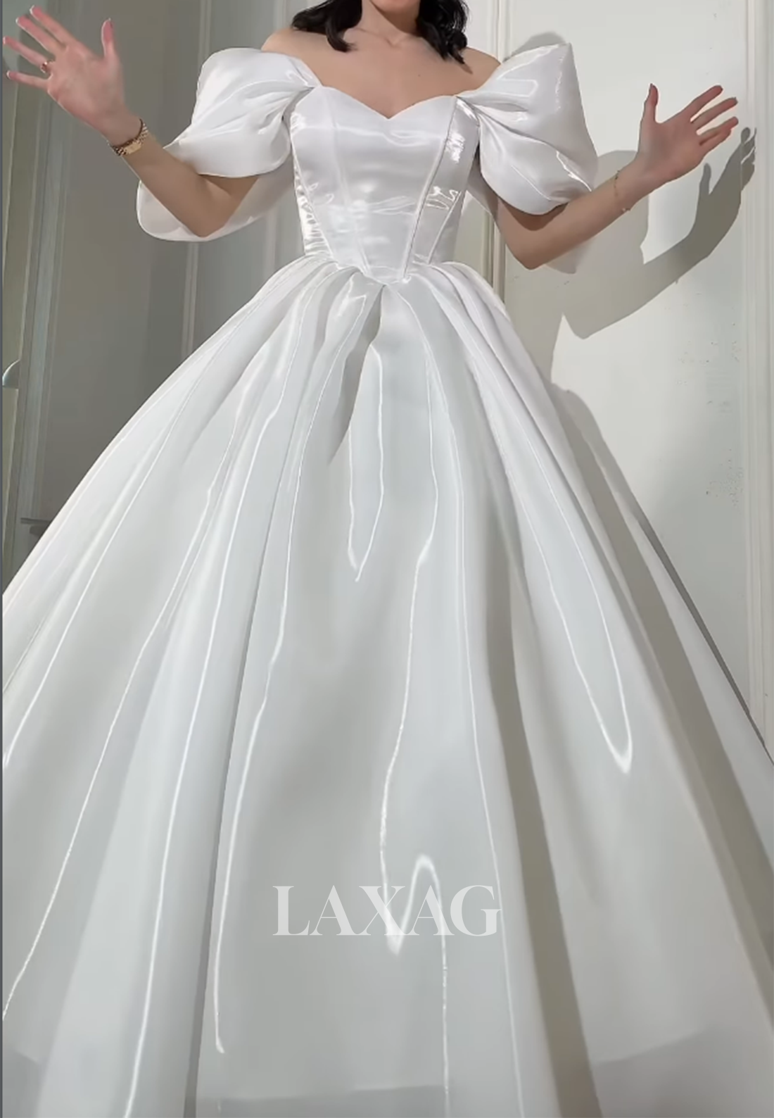 Sweetheart Puff-Sleeves Satin Pleated Floor-Length Simple A-Line Wedding Dress