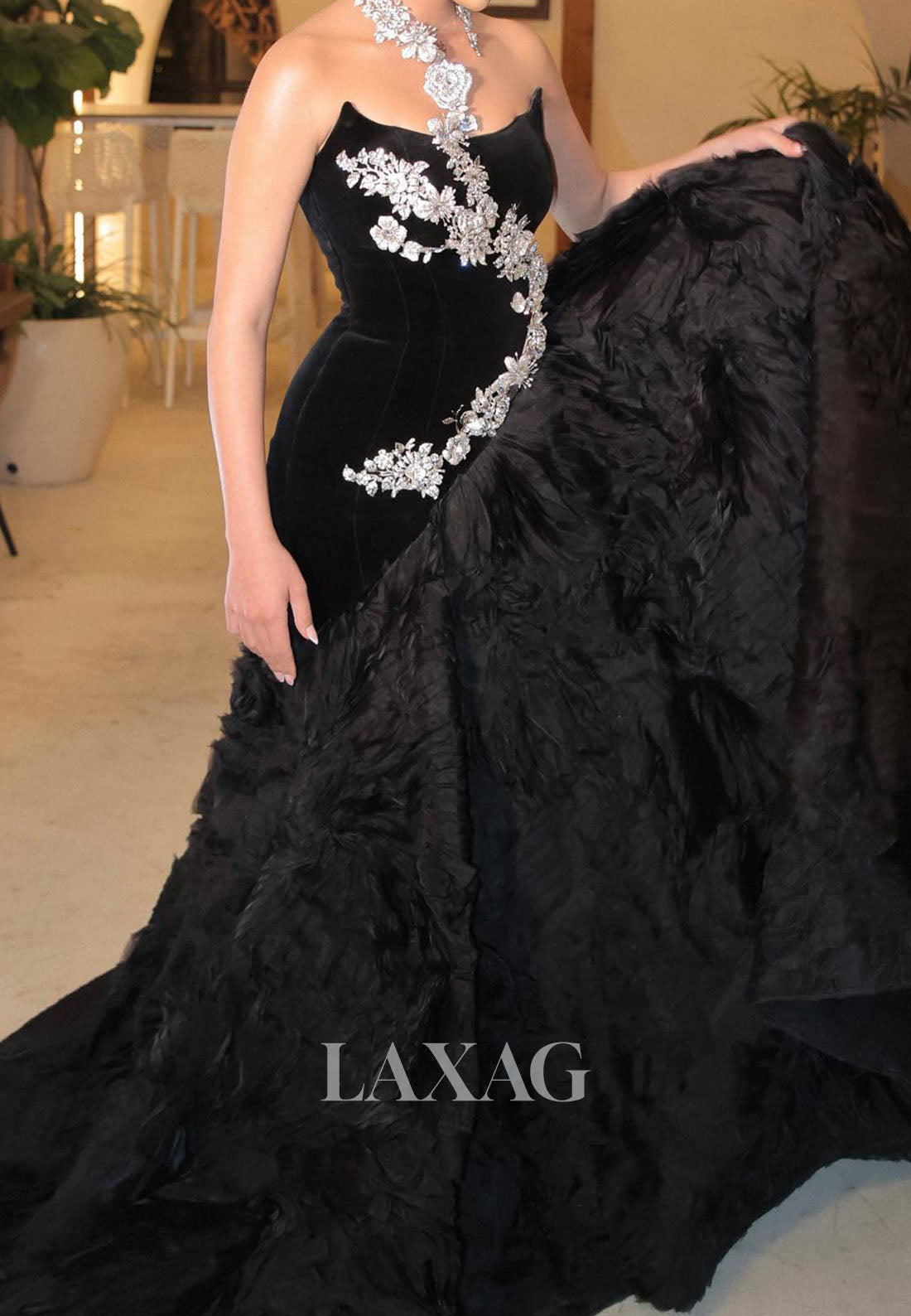 Scoop-Neck Sleeveless Beaded Floral Embellished Pleated Chiffon A-Line Prom Dress with Train