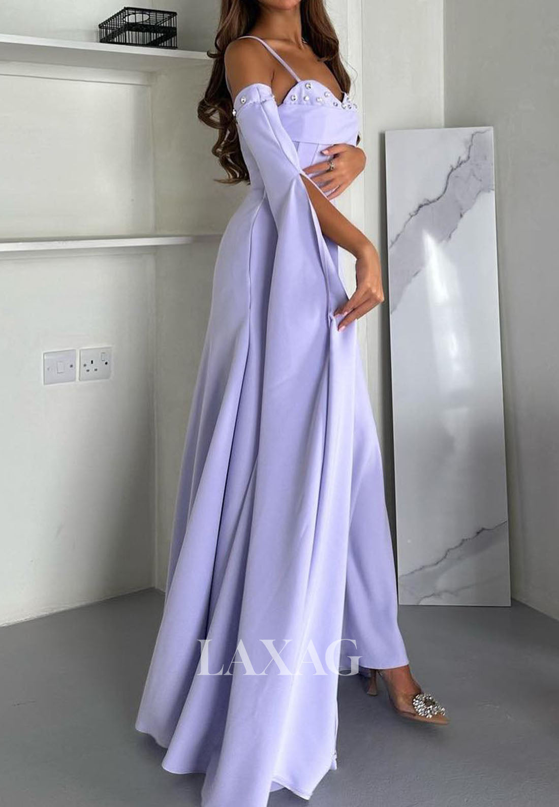 Spaghetti Straps Floor-Length Formal Gowns Sweetheart Rhinestone Pleated Satin Evening Dress