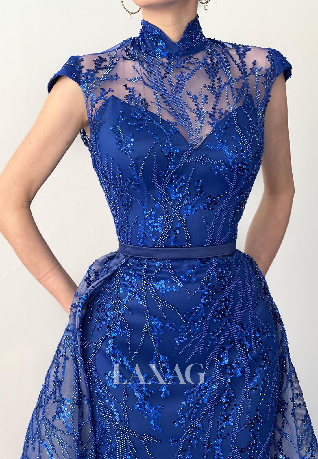 High-Neck Cap-Sleeves Beaded Sequined Applique Tulle Floor-Length Mermaid Evening Dress with Train