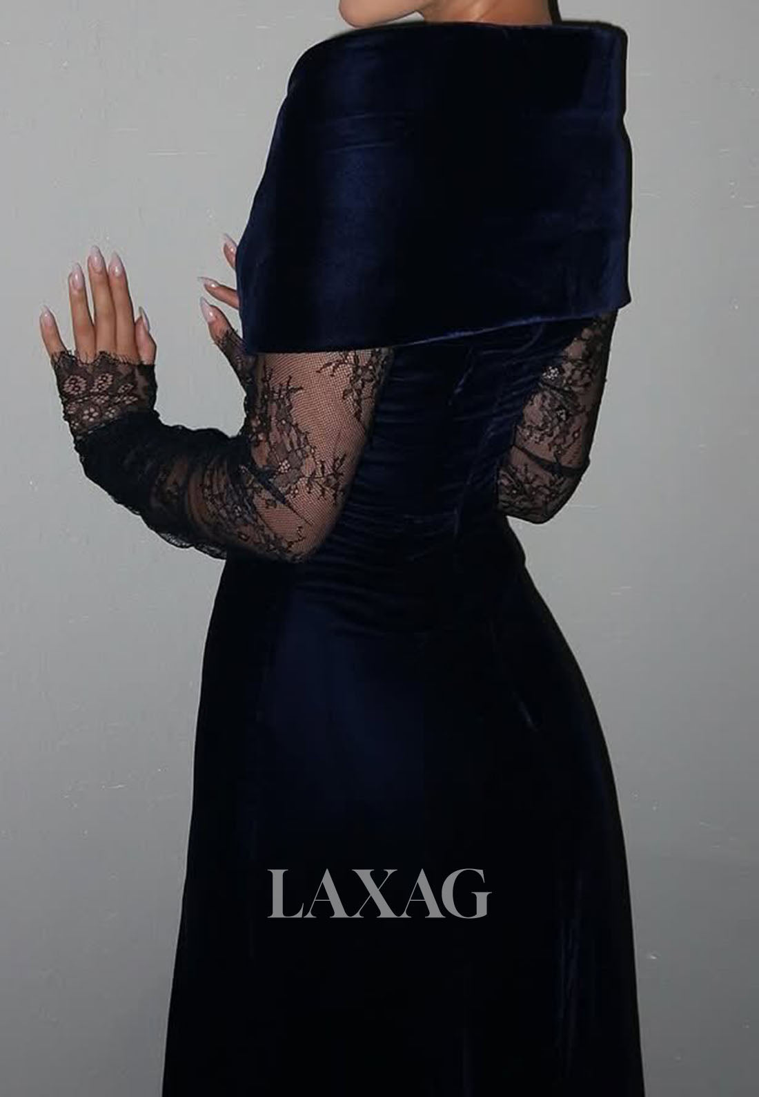 V-Neck Long-Sleeves Mermaid Evening Dress Floor-Length Pleated Satin&Lace Formal Gowns