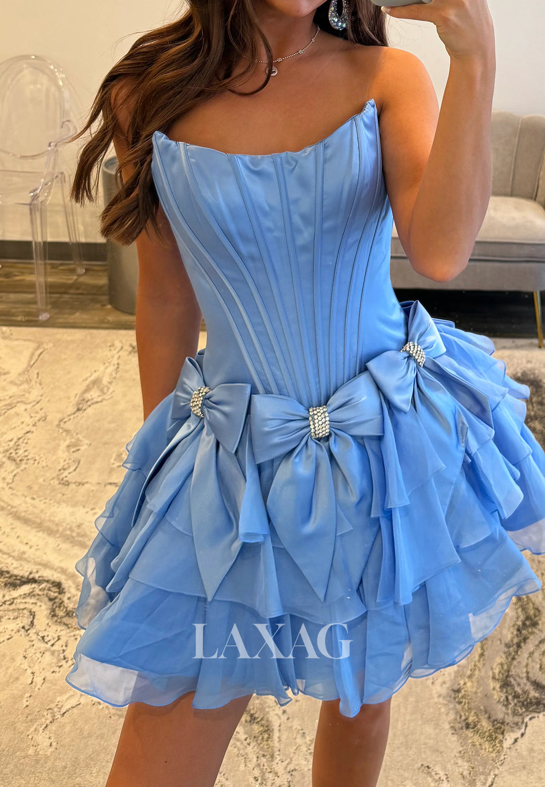 Scoop-Neck Off-Shoulder Sleeveless Pleated Satin Tiered A-Line Homecoming Dress with Bows