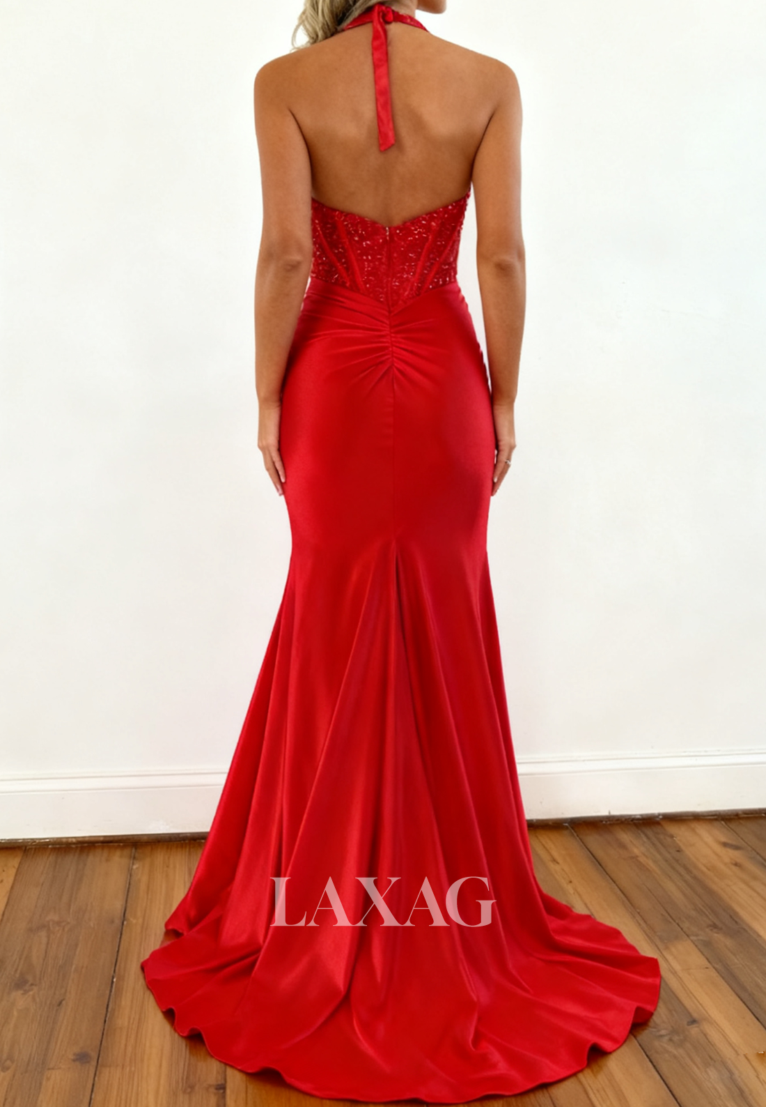 Halter Deep V-Neck Beaded Sequined Party Gowns Off-Shoulder Satin Pleated Mermaid Prom Dress