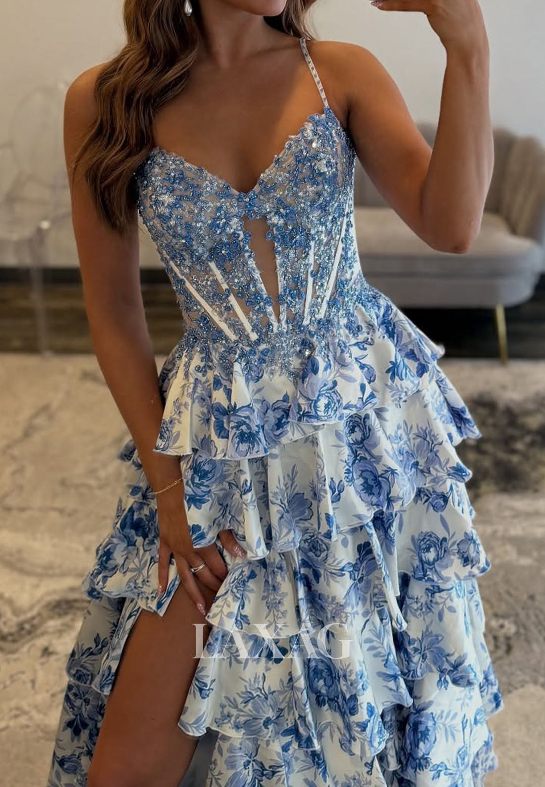 V-Neck Spaghetti Straps Tiered A-Line Prom Dress Sequined Applique Print-Chiffon Party Gowns