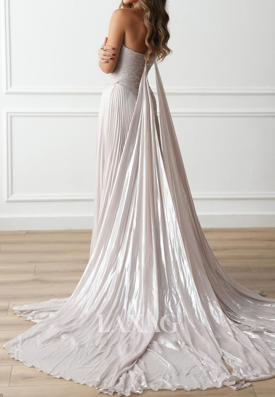 Tube Top Off-Shoulder Sleeveless Pleated Metallic-Chiffon Simple Mermaid Prom Dress with Train