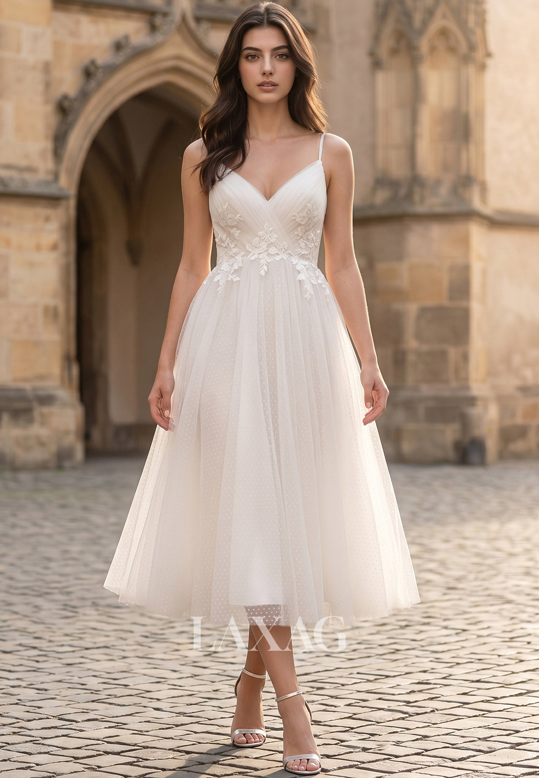 V-Neck Spaghetti Straps Sleeveless Applique Tulle Pleated Tea-Length A-Line Wedding Dress