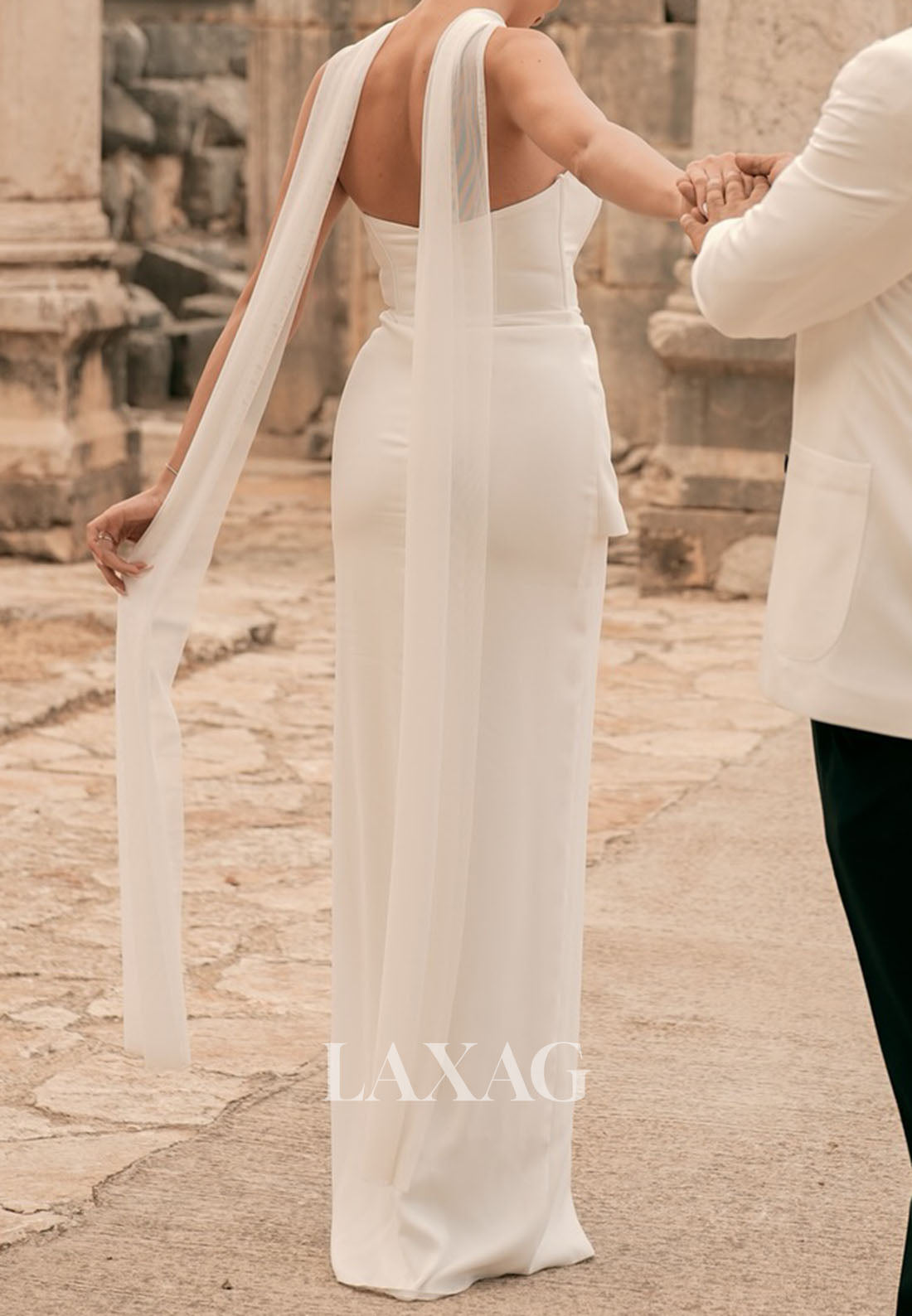 Scoop-Neck Sleeveless Bride Gowns Off-Shoulder Pleated Satin Mermaid Wedding Dress with Slit