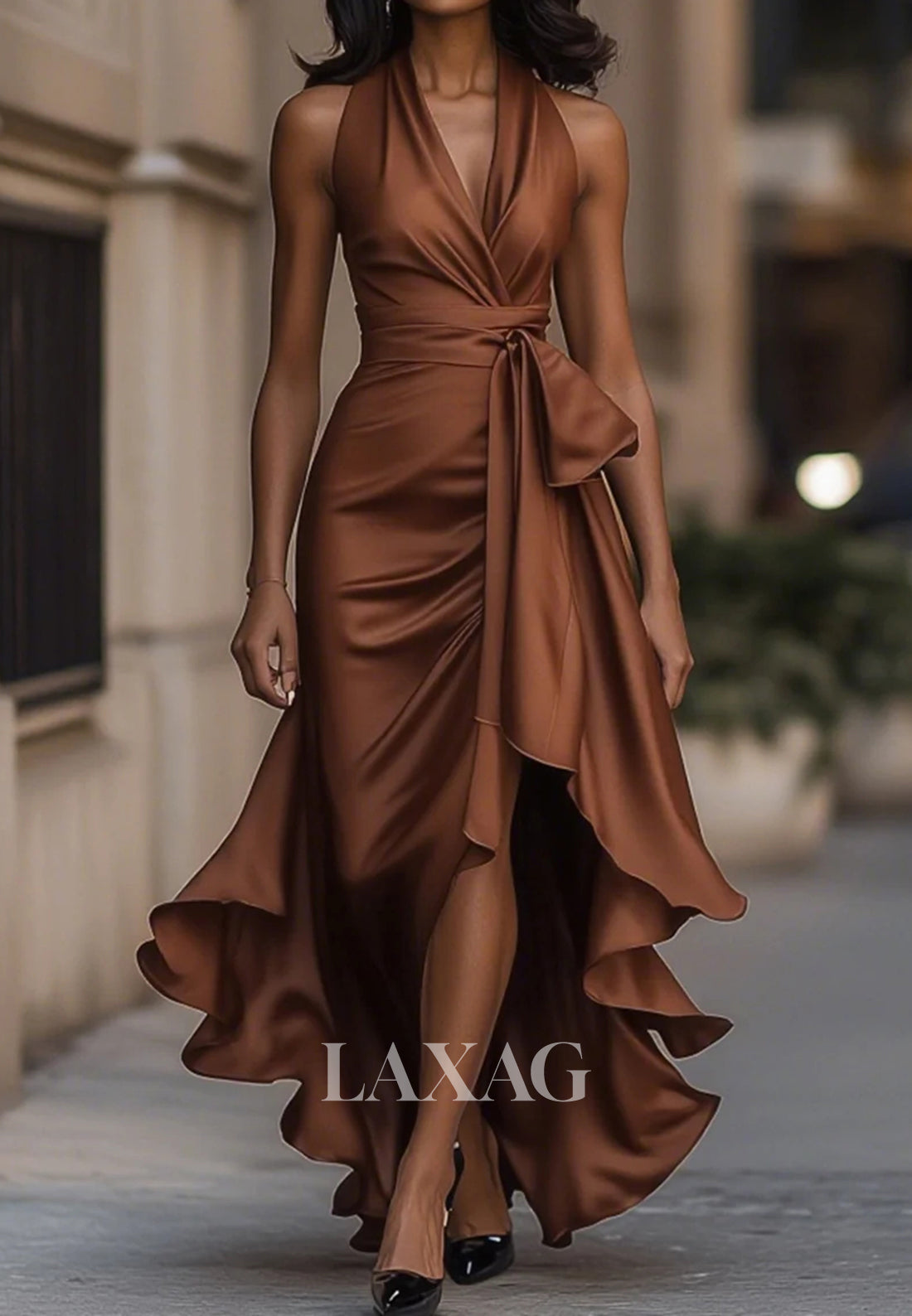 Halter V-Neck Sleeveless Mermaid Mother of Bride Dress Sleeveless High-Low Pleated Satin Formal Gowns