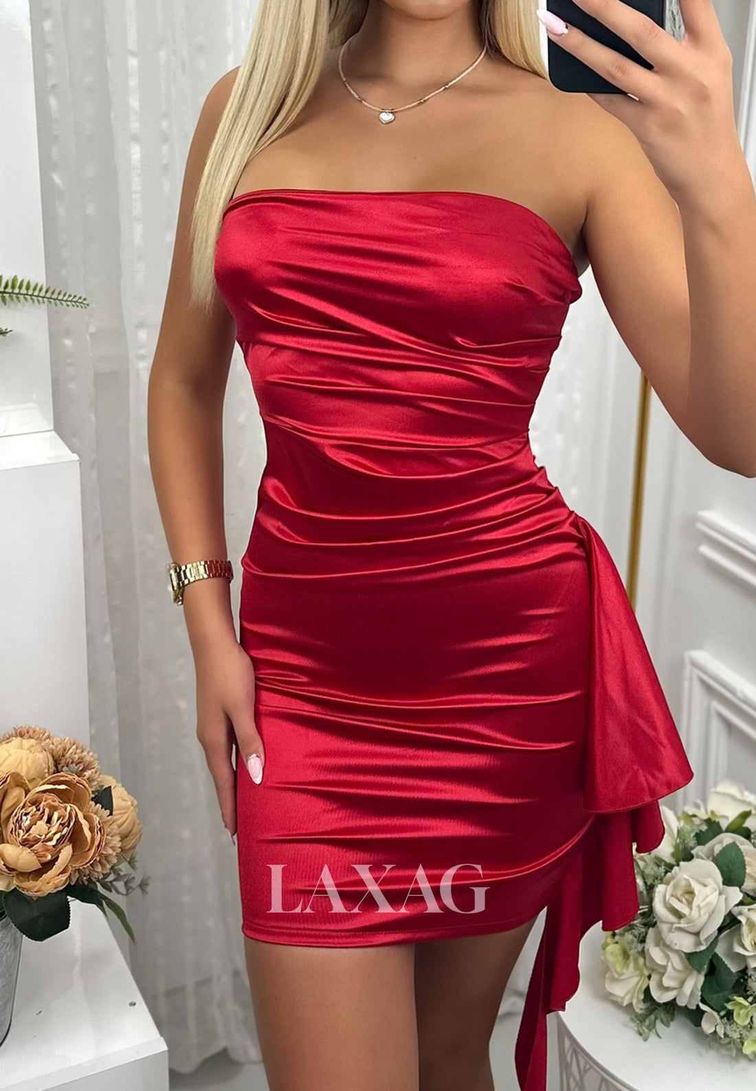 Bateau-Neck Off-Shoulder Sleeveless Pleated Satin Short Mermaid Party Homecoming Dress