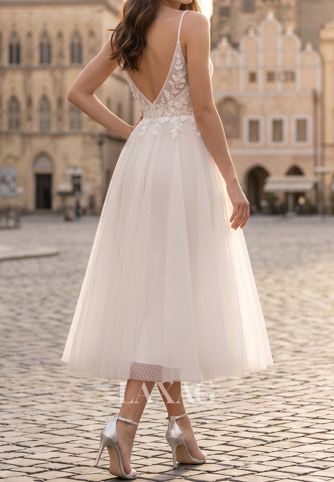 V-Neck Spaghetti Straps Sleeveless Applique Tulle Pleated Tea-Length A-Line Wedding Dress