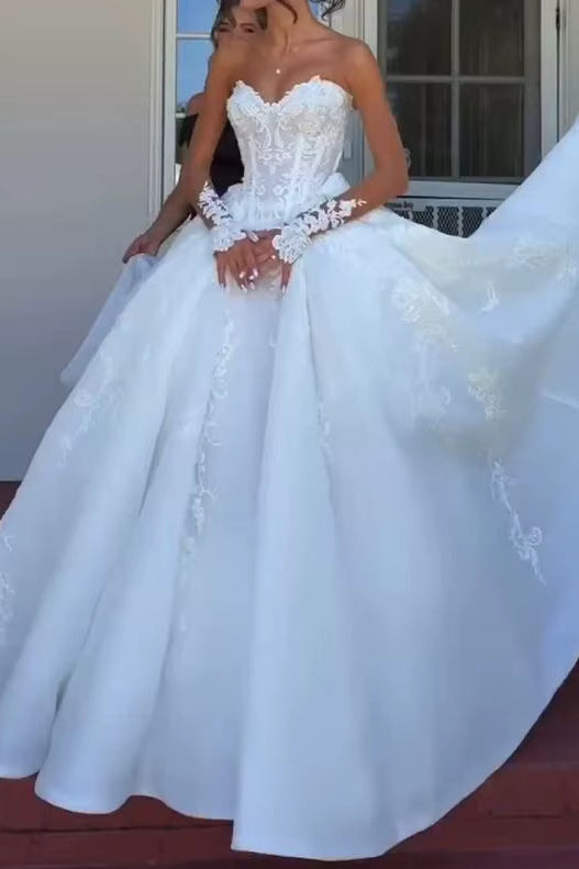 Sweetheart Long-Sleeves Beaded Lace Applique Chiffon Pleated A-Line Wedding Dress