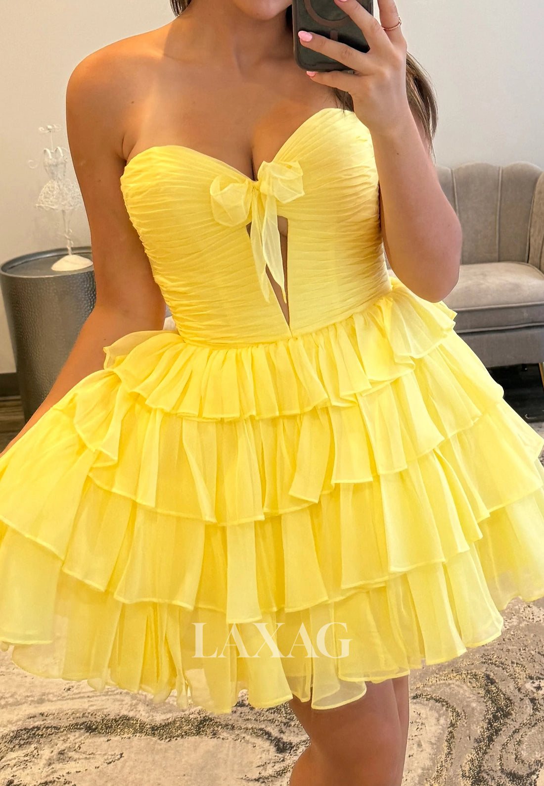 Sweetheart Off-Shoulder Sleeveless Pleated Chiffon Tiered A-Line Homecoming Dress
