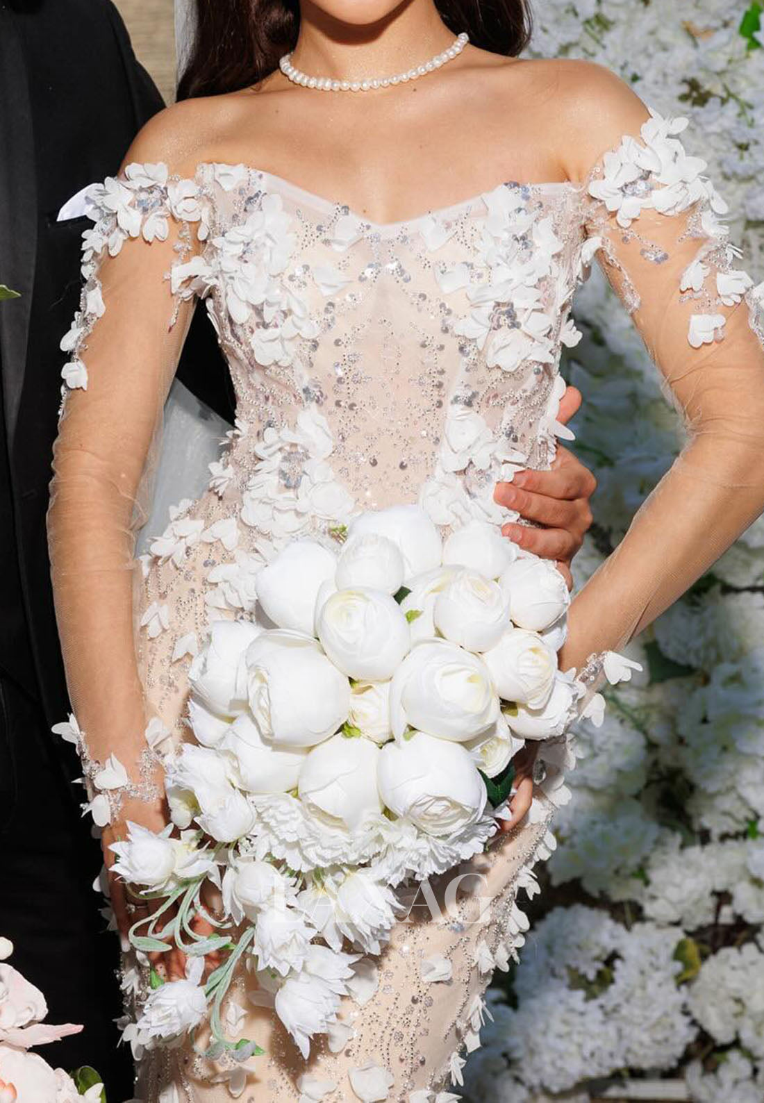 Sweetheart Long-Sleeves Bride Gowns Beaded Sequined Floral Embellished Mermaid Wedding Dress