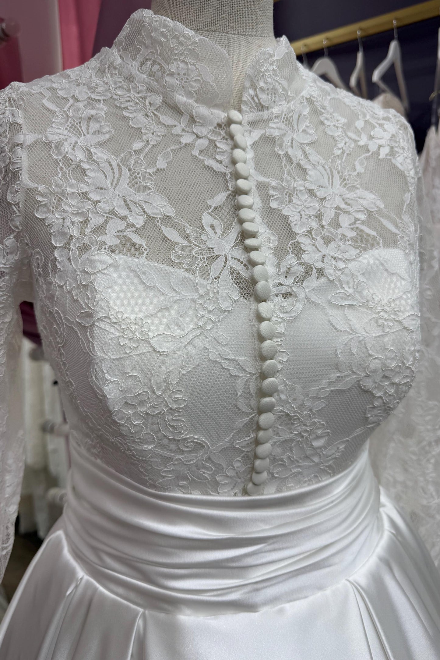 High-Neck Long-Sleeves Beaded Lace Applique Tulle&Satin Pleated A-Line Wedding Dress