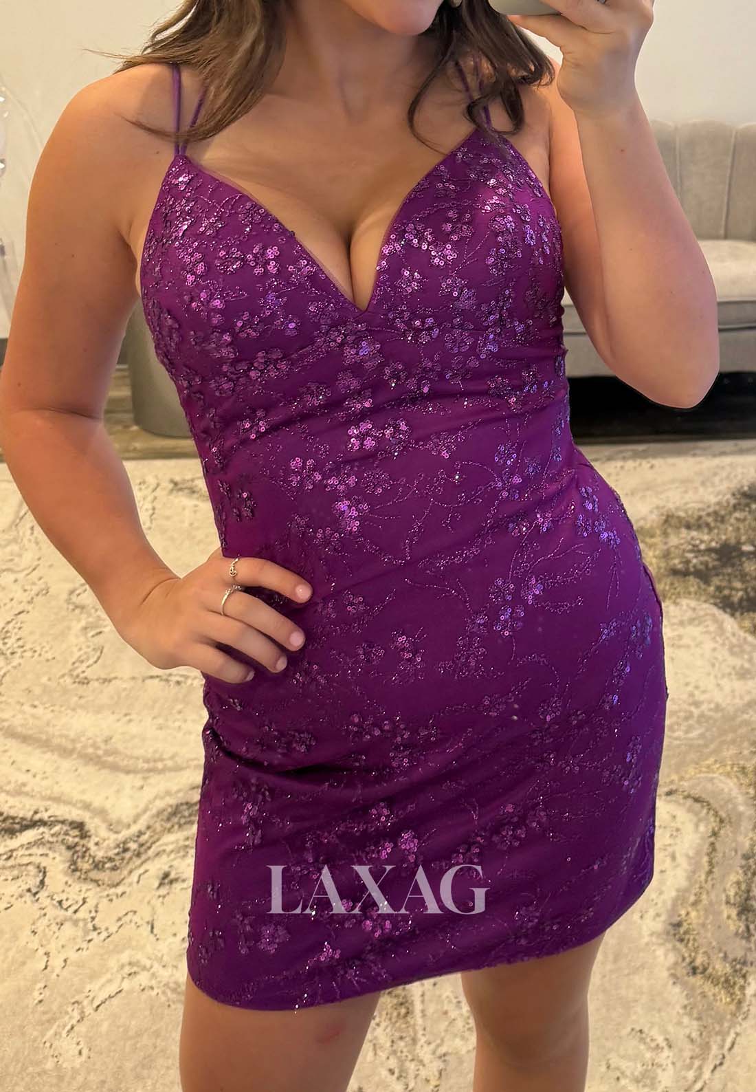 V-Neck Spaghetti Straps Sequined Sleeveless Applique Mermaid Party Homecoming Dress