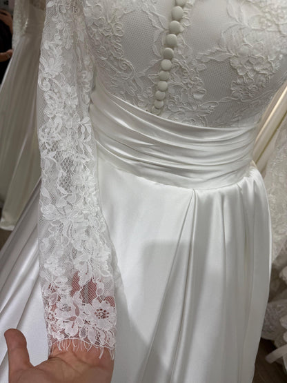 High-Neck Long-Sleeves Beaded Lace Applique Tulle&Satin Pleated A-Line Wedding Dress