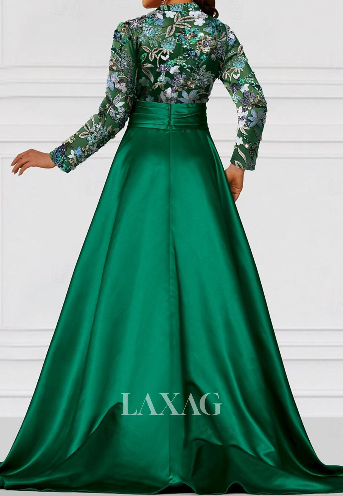 Scoop-Neck Pleated Satin Formal Gowns Long-Sleeves Sequined Applique A-Line Evening Dress