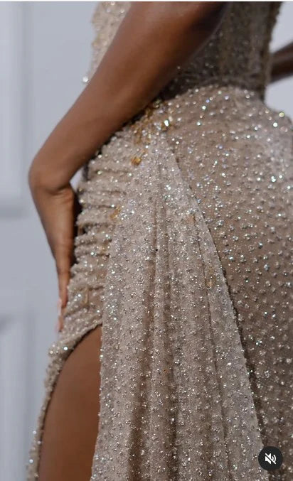 V-Neck Sleeveless Rhinestone Formal Gowns Fully Beaded Tulle Pleated Mermaid Prom Dress