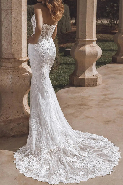 Sweetheart Off-Shoulder Sleeveless Applique Lace Pleated Mermaid Wedding Dress with Train