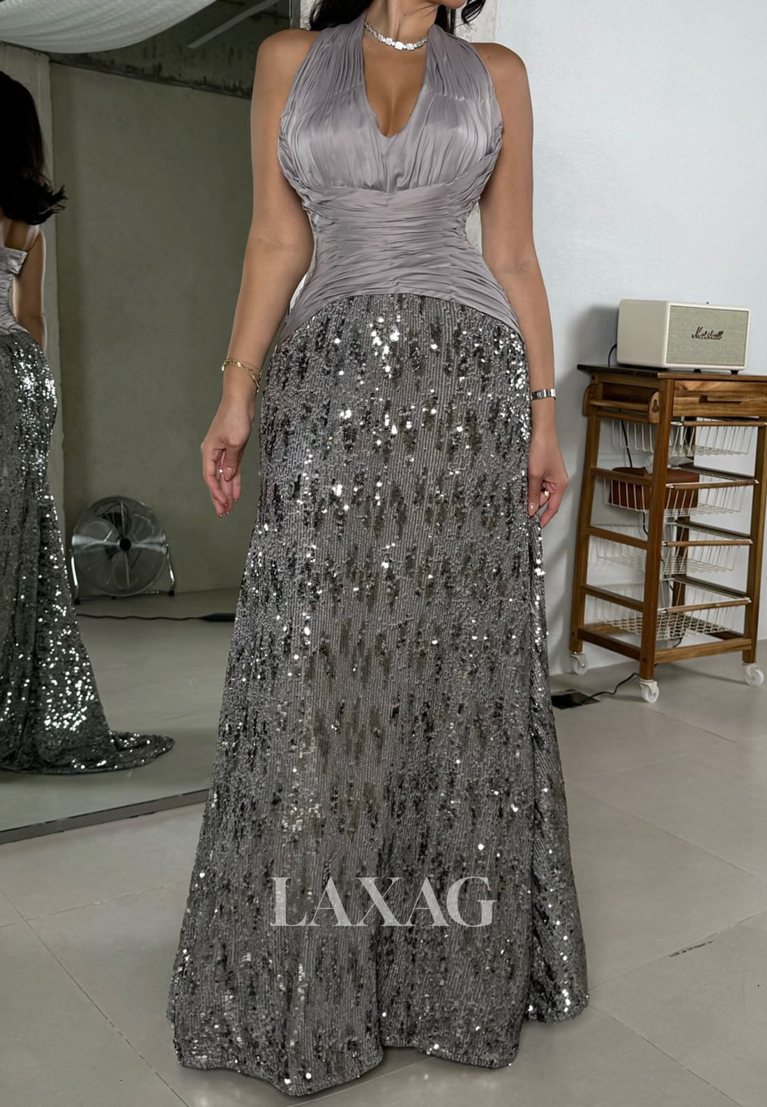 Halter V-Neck Sleeveless Mermaid Evening Dress Sequine Pleated Chiffon A-Line Formal Gowns