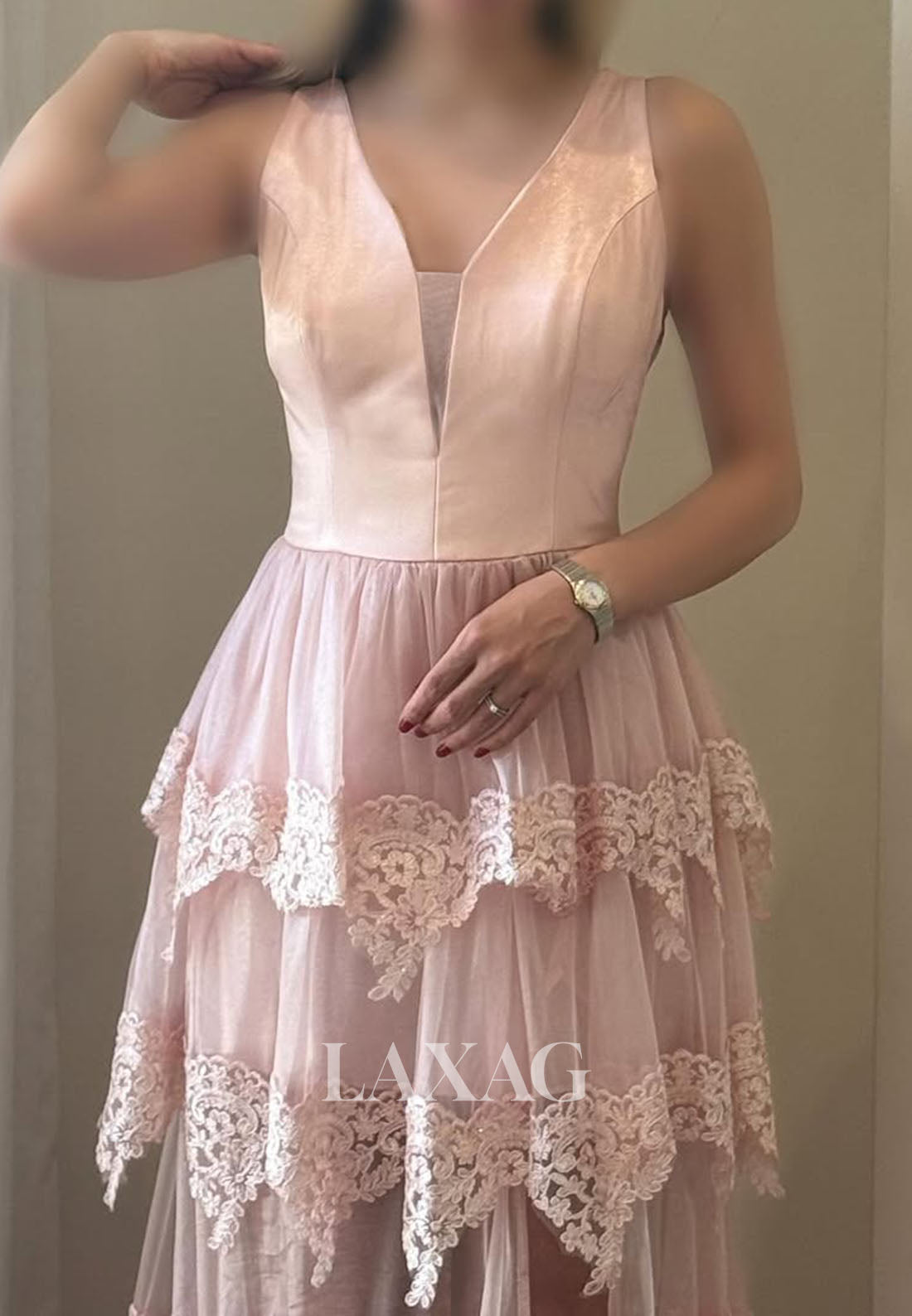 V-Neck Straps Pleated Satin&Tulle A-Line Prom Dress Sleeveless Lace Applique Tiered Party Gowns