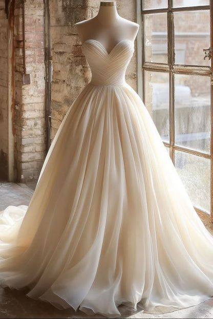 Sweetheart Off-Shoulder Sleeveless Chiffon Pleated Simple A-Line Wedding Dress with Train