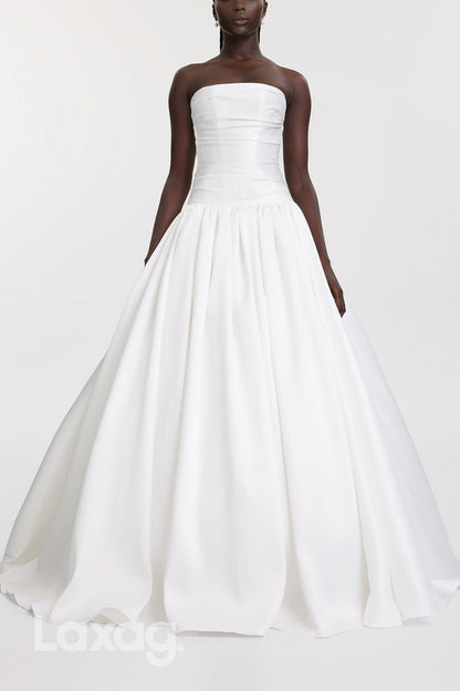 22936 - A-Linie Strapless Draped Sleek Satin Elegant Wedding Dress with Train