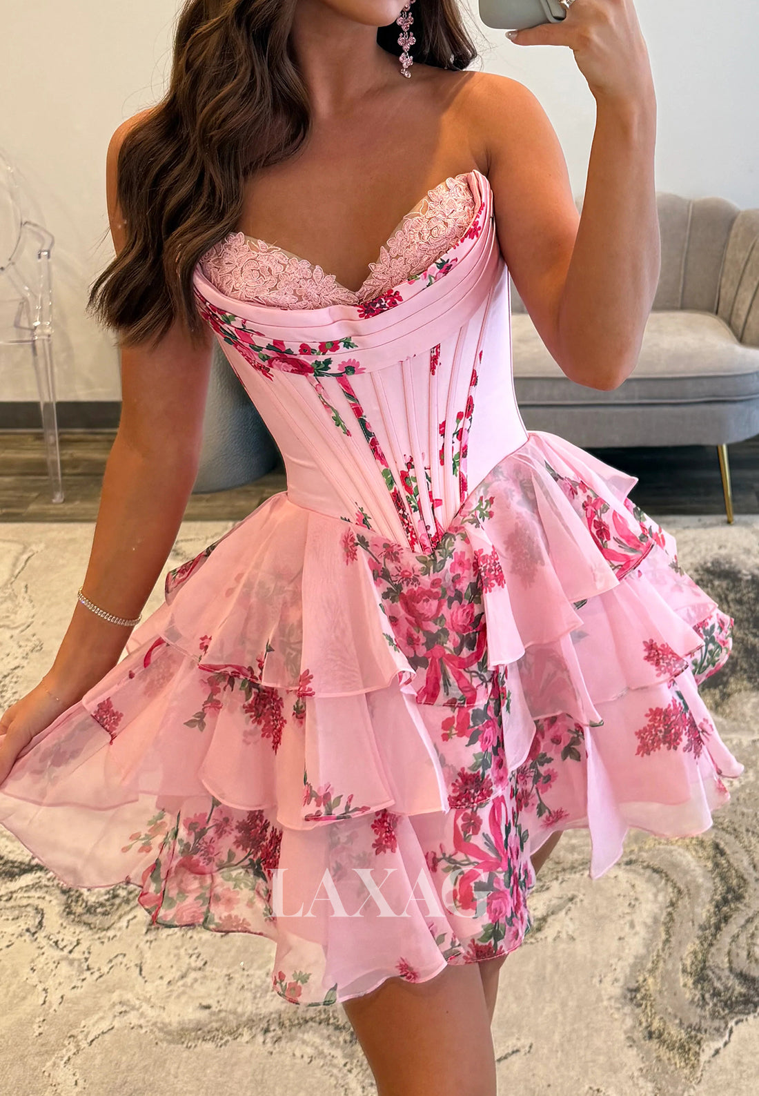 Sweetheart Off-Shoulder Sleeveless Applique Print-Chiffon Tiered A-Line Homecoming Dress