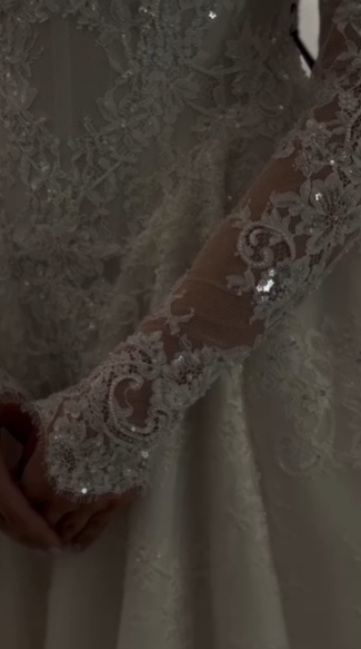 Bateau-Neck Off-Shoulder Sleeveless Sequined Applique Tulle Pleated A-Line Wedding Dress