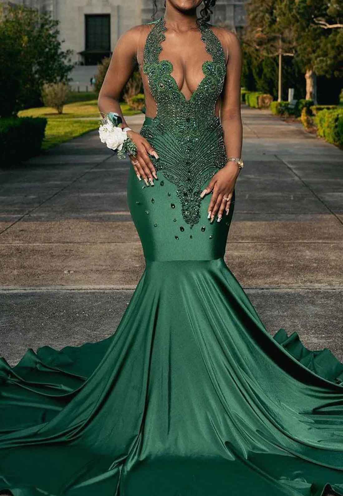 Halter Deep V-Neck Sequined Beaded Party Gowns Sleeveless Satin Trumpet Mermaid Prom Dress