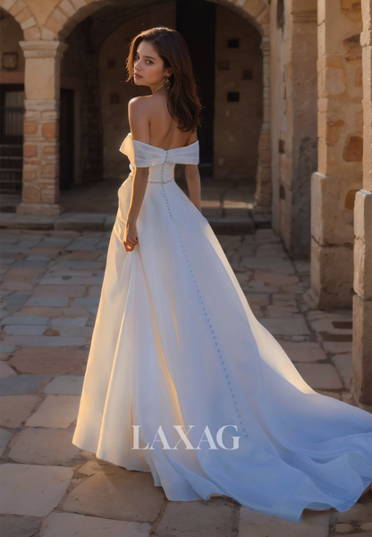 Simple Tube Top Sleeveless Satin Bride Dress Pleated Beaded A-Line Wedding Dress with Train