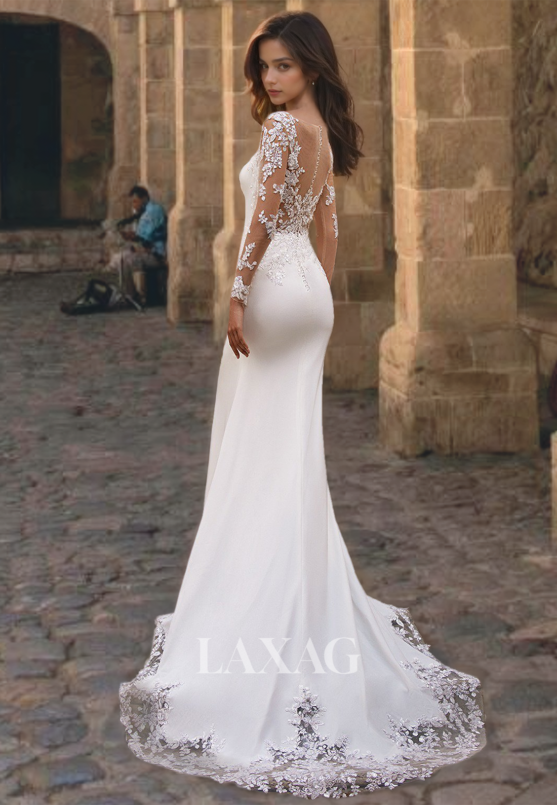 Lace Applique Long Sleeves Bride Dress Scoop-Neck Beaded Mermaid Wedding Dress with Train